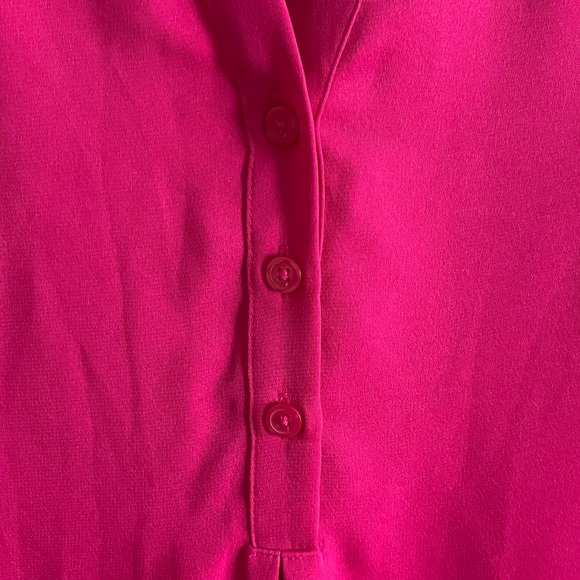 Dana Buchman Pink Crepe Roll Tab Blouse Top Size Medium - Picture 2 of 7